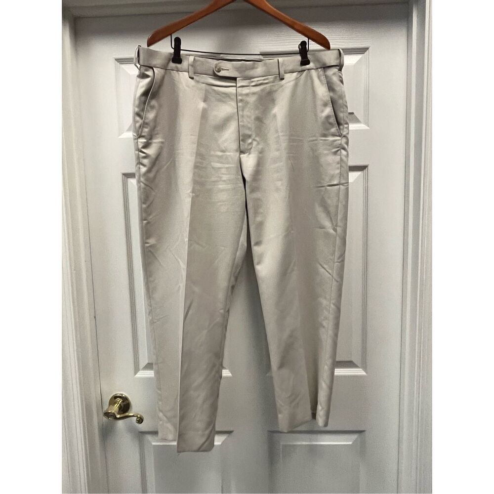 Saks Fifth Avenue Putty FlatโFront Dress Pants sz 40
